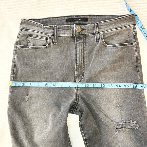 Joe’s Jeans Distressed High Rise Skinny Ankle - Picture 10 of 13